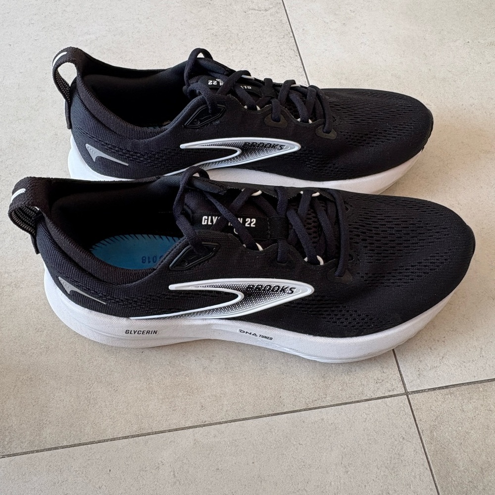 Brooks Glycerin 22 womens size 10